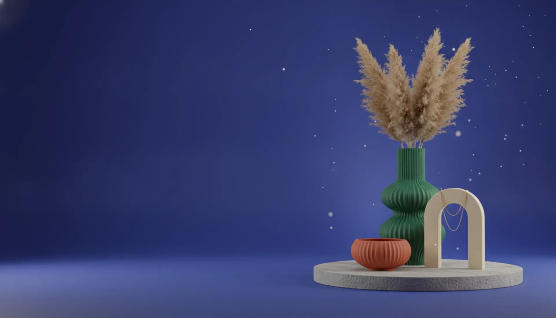 Vaso ondulado verde com erva-das-pampas, taça cor de terracota e porta-joias creme, impressos em 3D, sobre fundo azul.